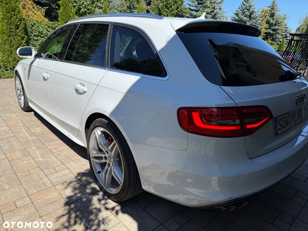 Audi A4 Avant 2.0 TDI ultra sport - 18