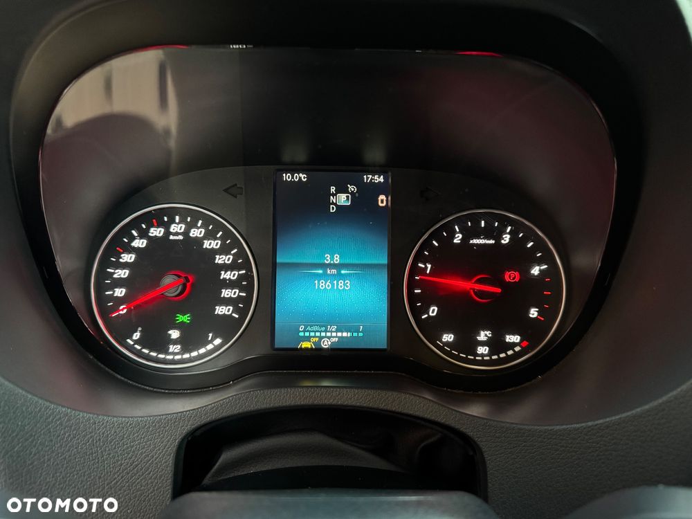 Mercedes-Benz Sprinter 519 - 18