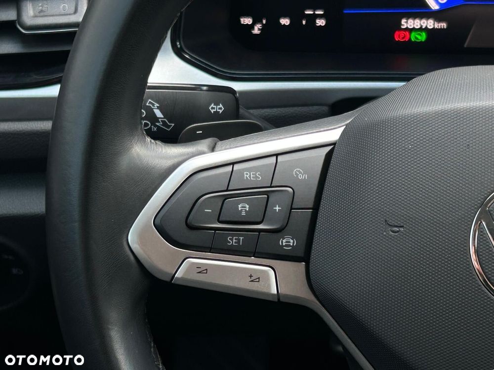 Volkswagen T-Roc 1.5 TSI Life Plus DSG - 22