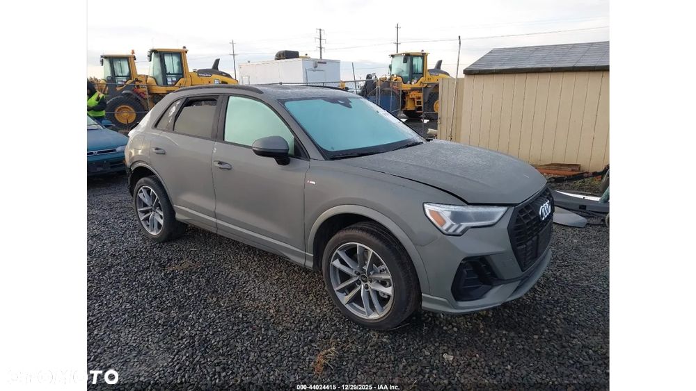 Audi Q3 - 1