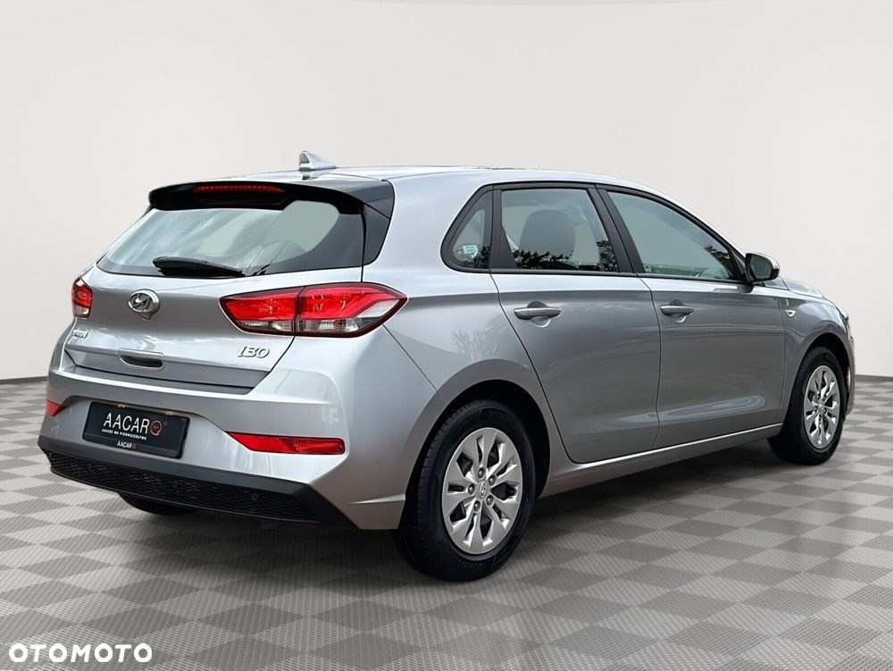 Hyundai i30 1.5 DPI Classic + - 4