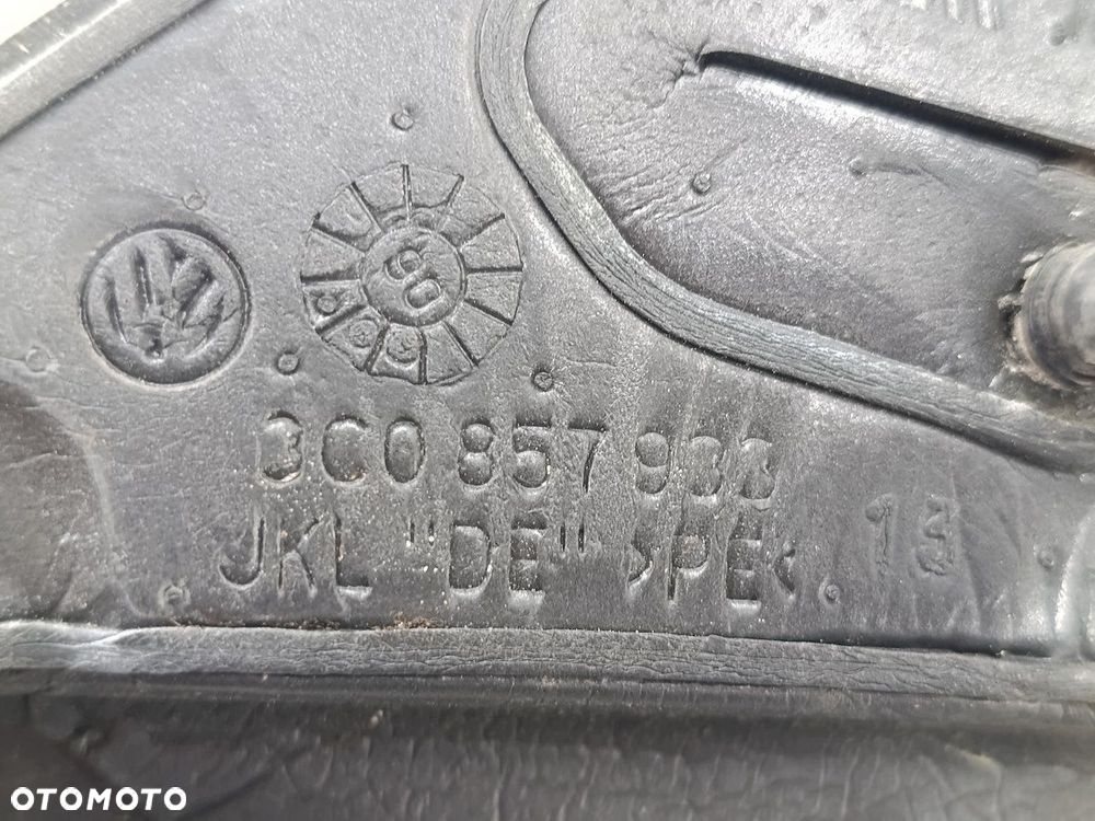 LUSTERKO LEWE VW PASSAT B6 3C0857933 LC5F - 10