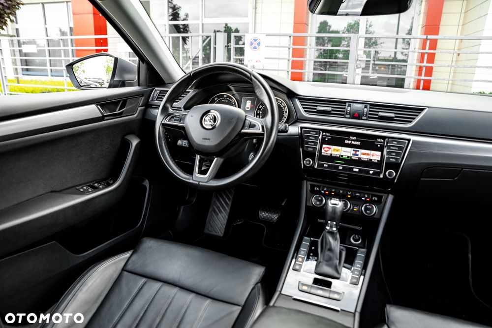 Skoda Superb 2.0 TDI 4x4 L&K DSG - 27