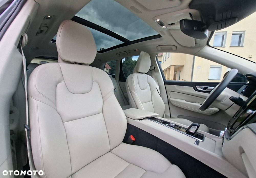 Volvo XC 60 - 18
