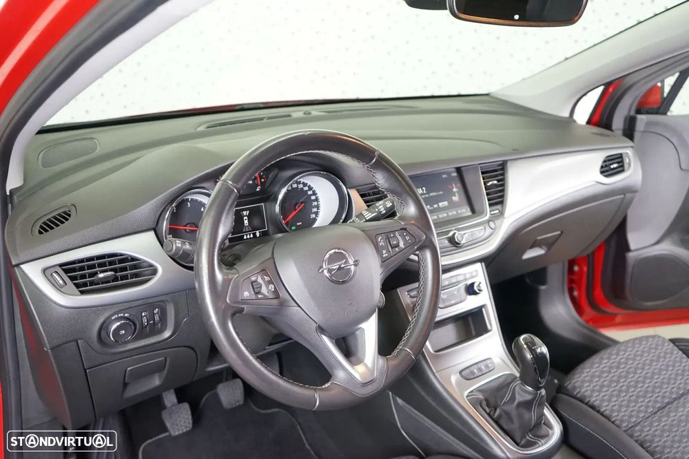 Opel Astra Sports Tourer - 14