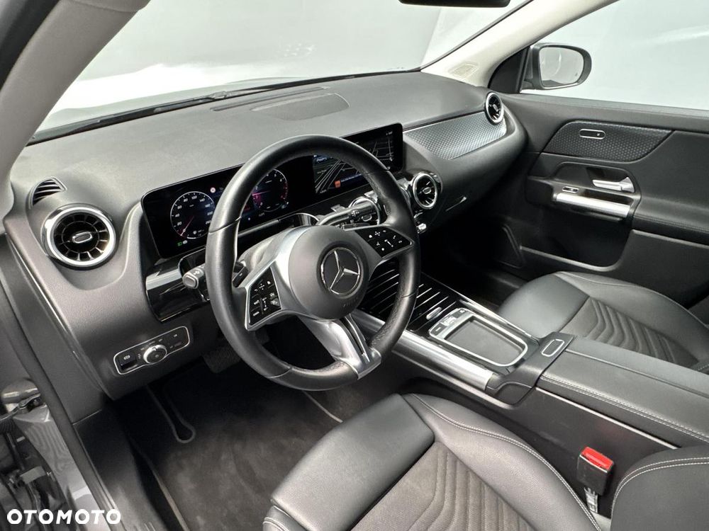 Mercedes-Benz GLA 200 Progressive - 14