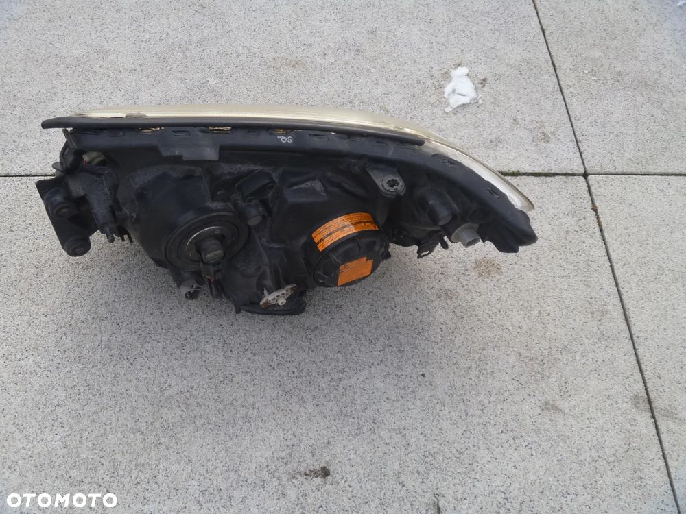 SUBARU FORESTER SG LIFT LAMPA XENON PRAWA EUROPA - 4