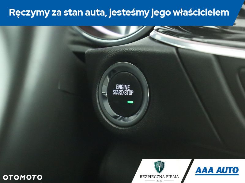 Opel Insignia - 16