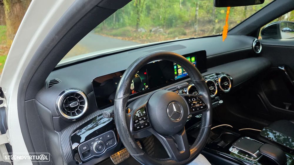 Mercedes-Benz A 180 d 7G-DCT AMG Line - 16