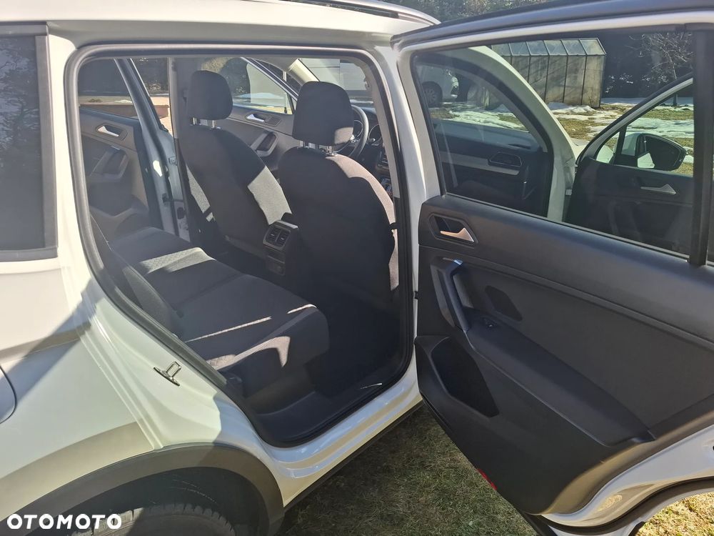 Volkswagen Tiguan - 14