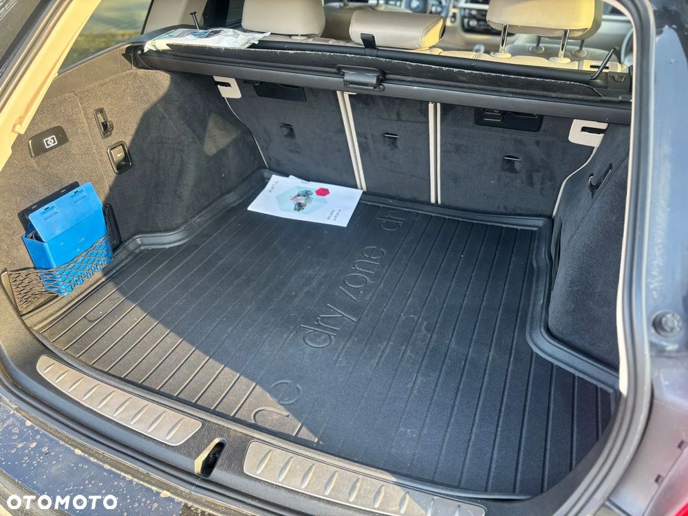BMW Seria 3 320d Luxury Line - 15