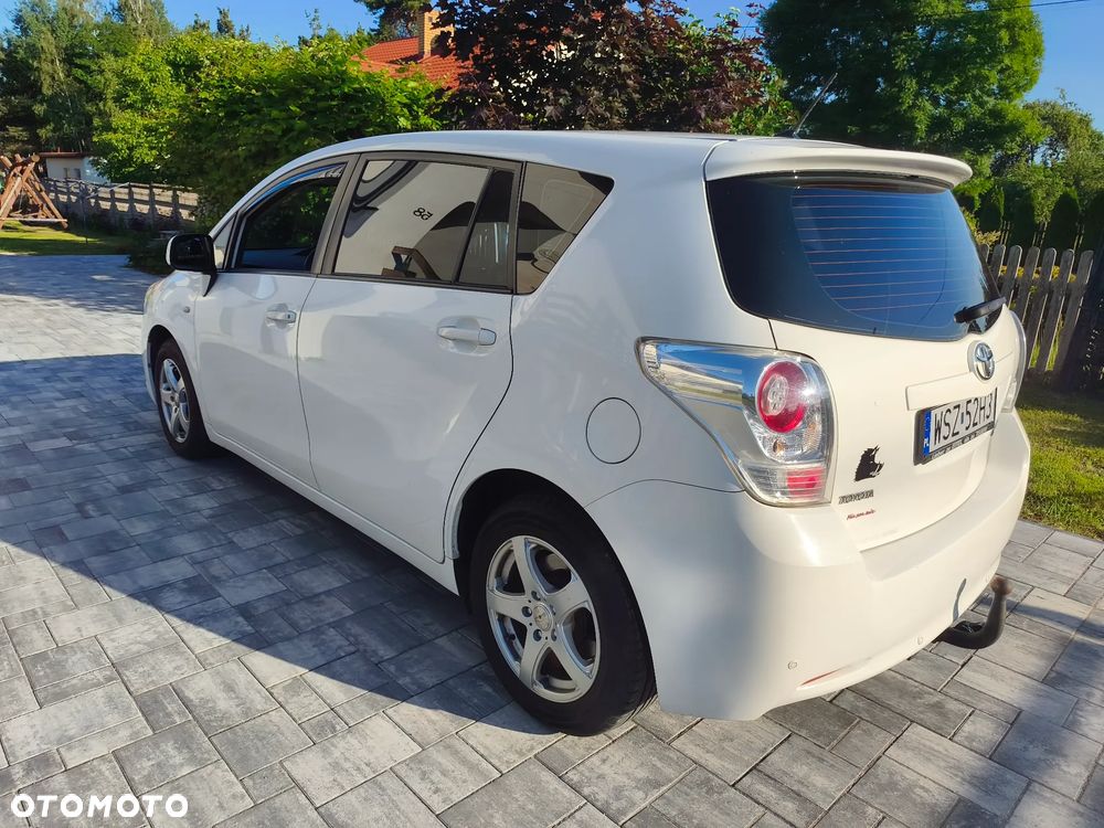 Toyota Verso 1.8 Sol - 2