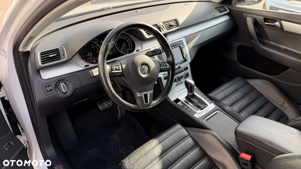 Volkswagen Passat Alltrack - 10