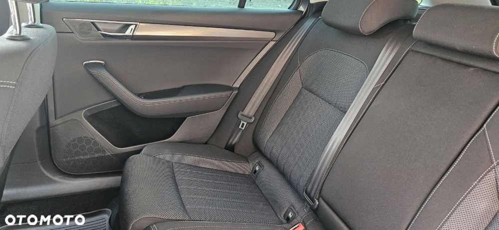 Skoda Superb 2.0 TSI Style DSG - 35
