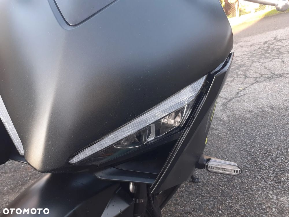 Honda CBR - 29