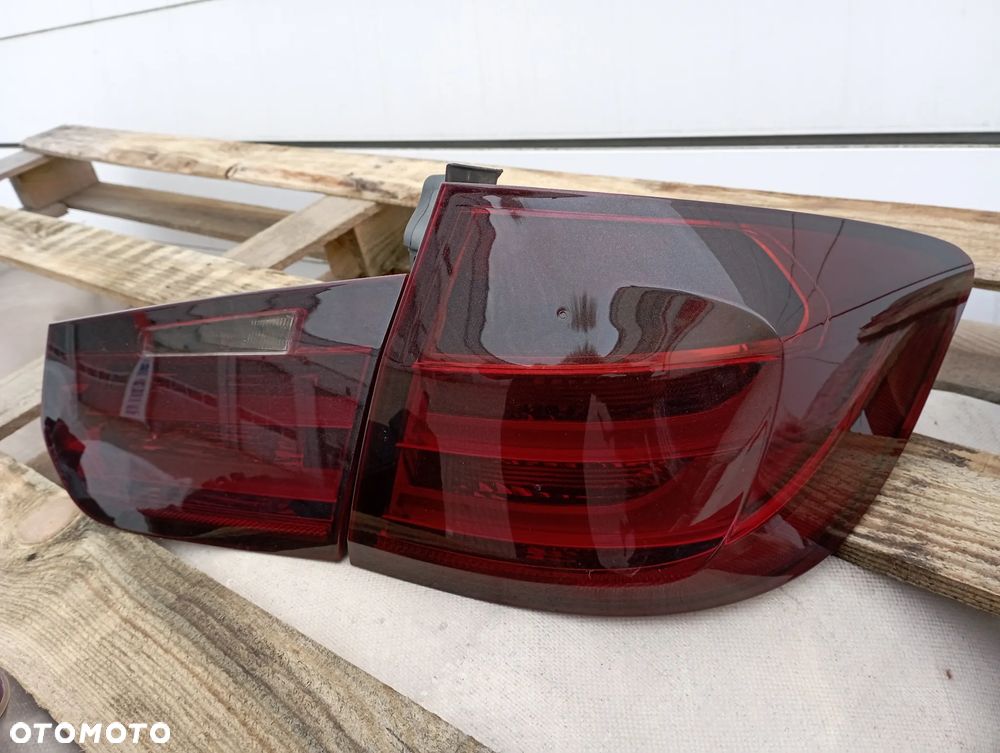 KOMPLET LAMP TYLNYCH BMW F30/F31 dymione stan bdb - 2