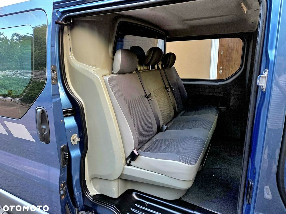 Opel Vivaro - 10