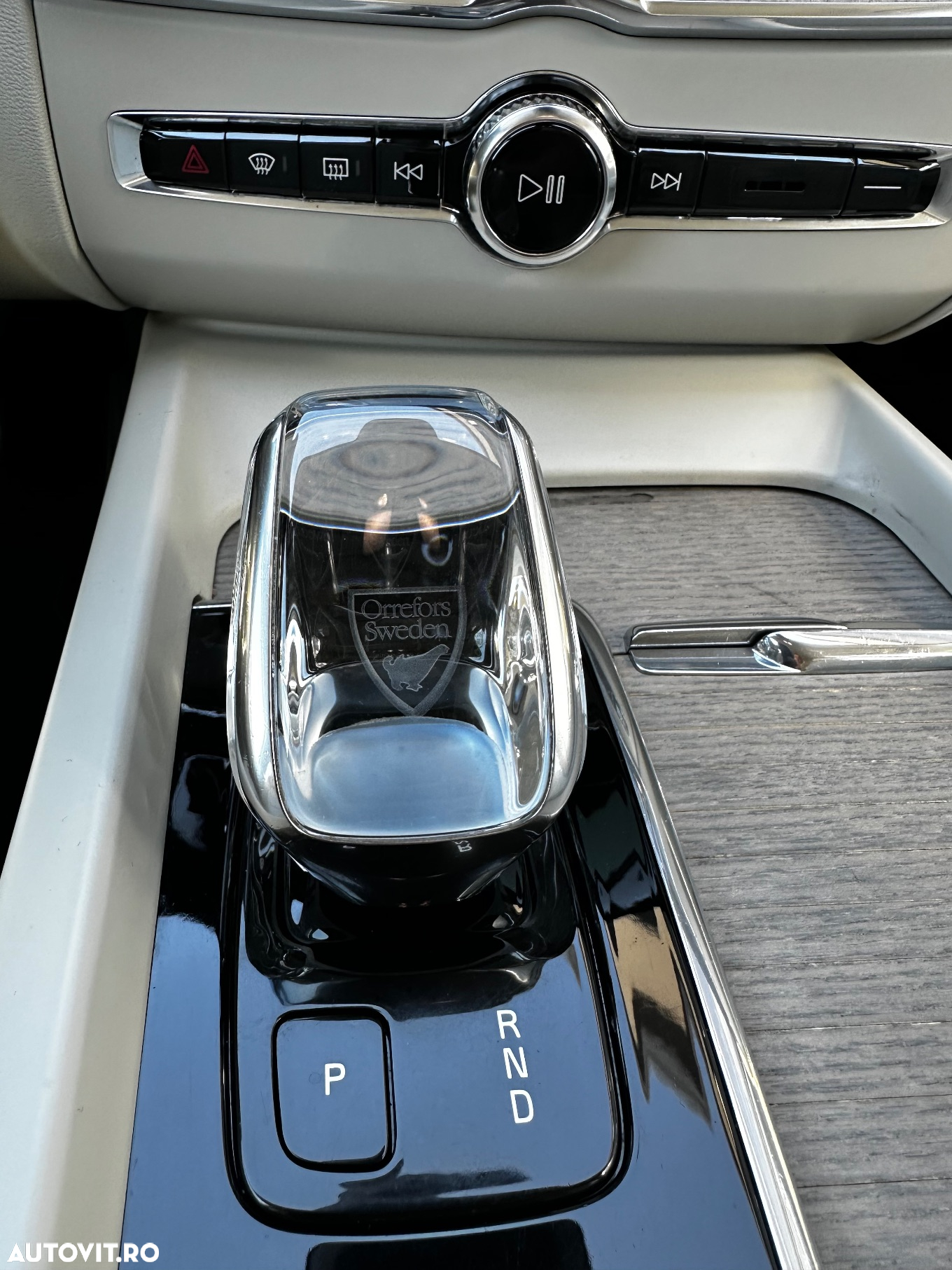 Volvo XC 60 B4 D AWD Geartronic Inscription - 9