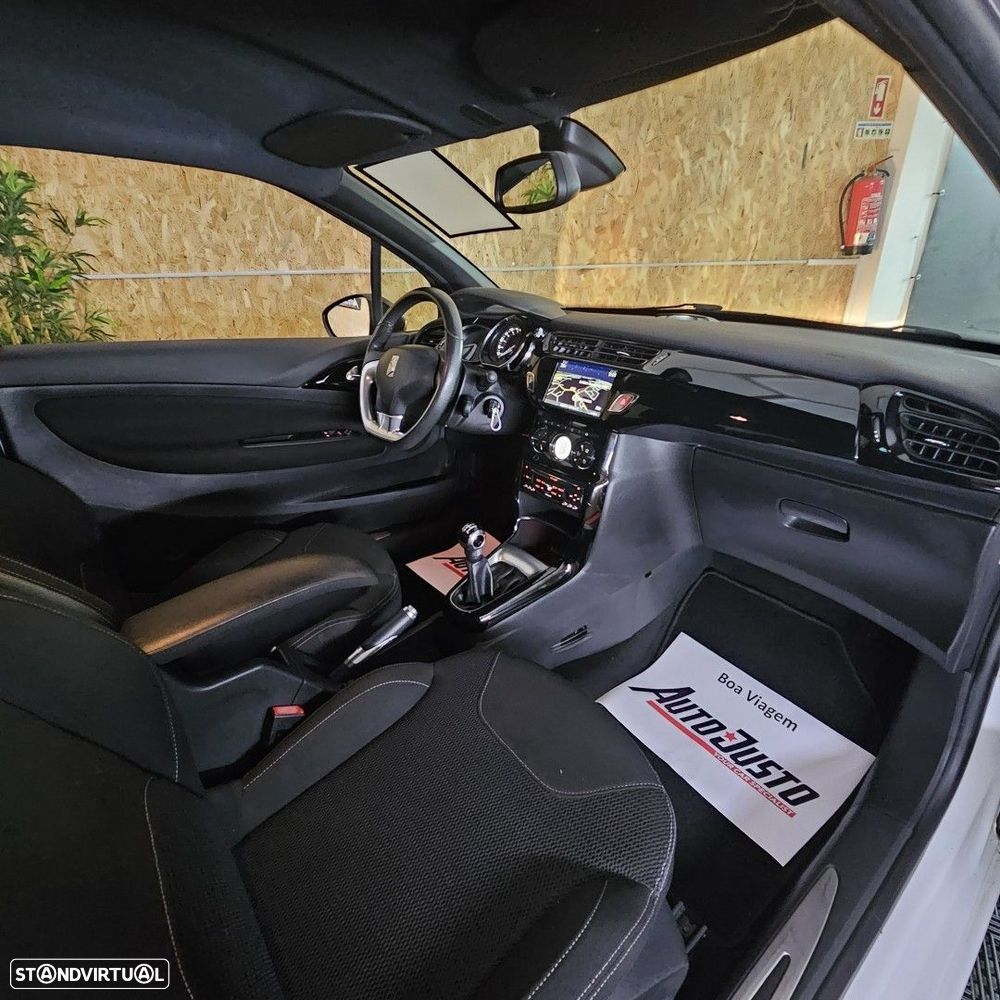 Citroën DS3 1.2 VTi So Chic - 12
