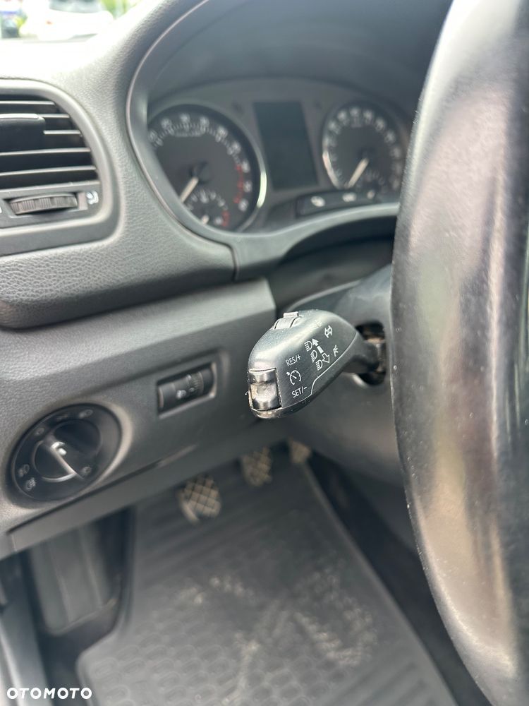 Skoda Fabia 1.6 TDI DPF Sportline - 6