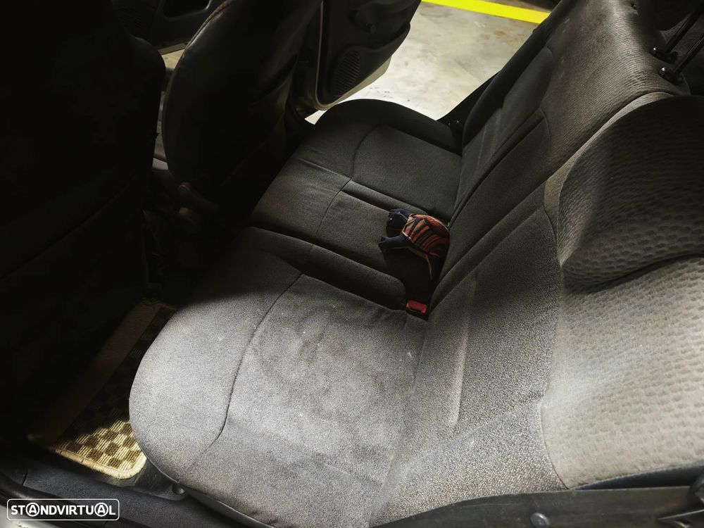 Renault Clio 1.2 Pack Authentique - 15