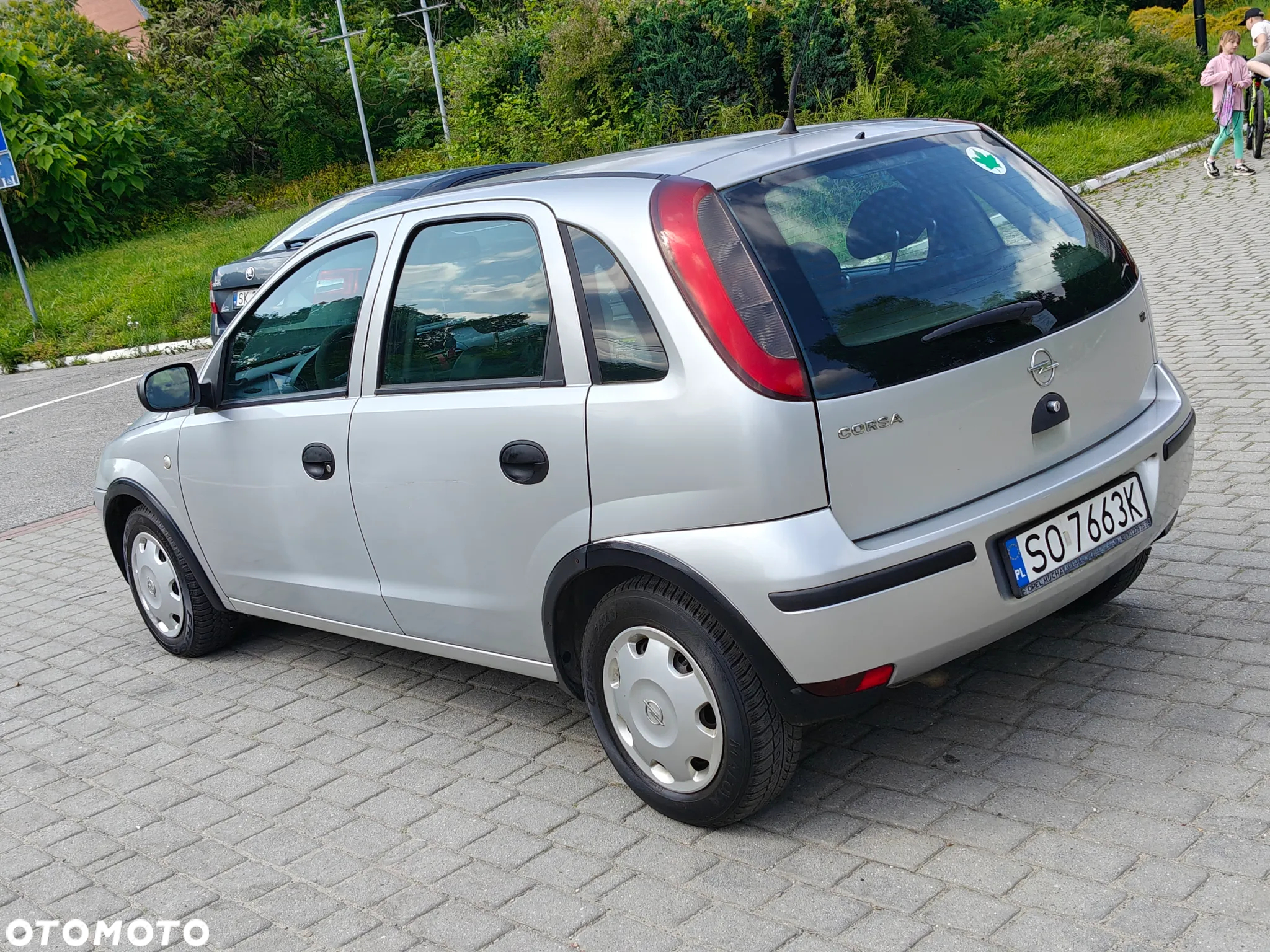 Opel Corsa 1.2 16V Cosmo - 12
