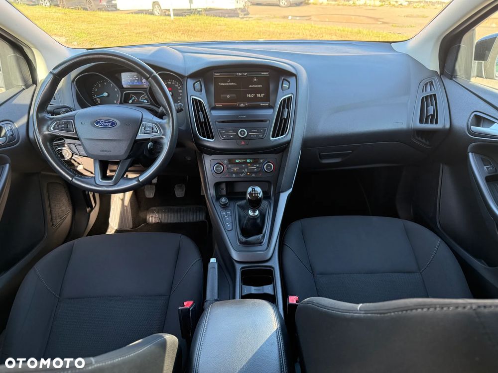 Ford Focus 1.0 EcoBoost Trend - 8