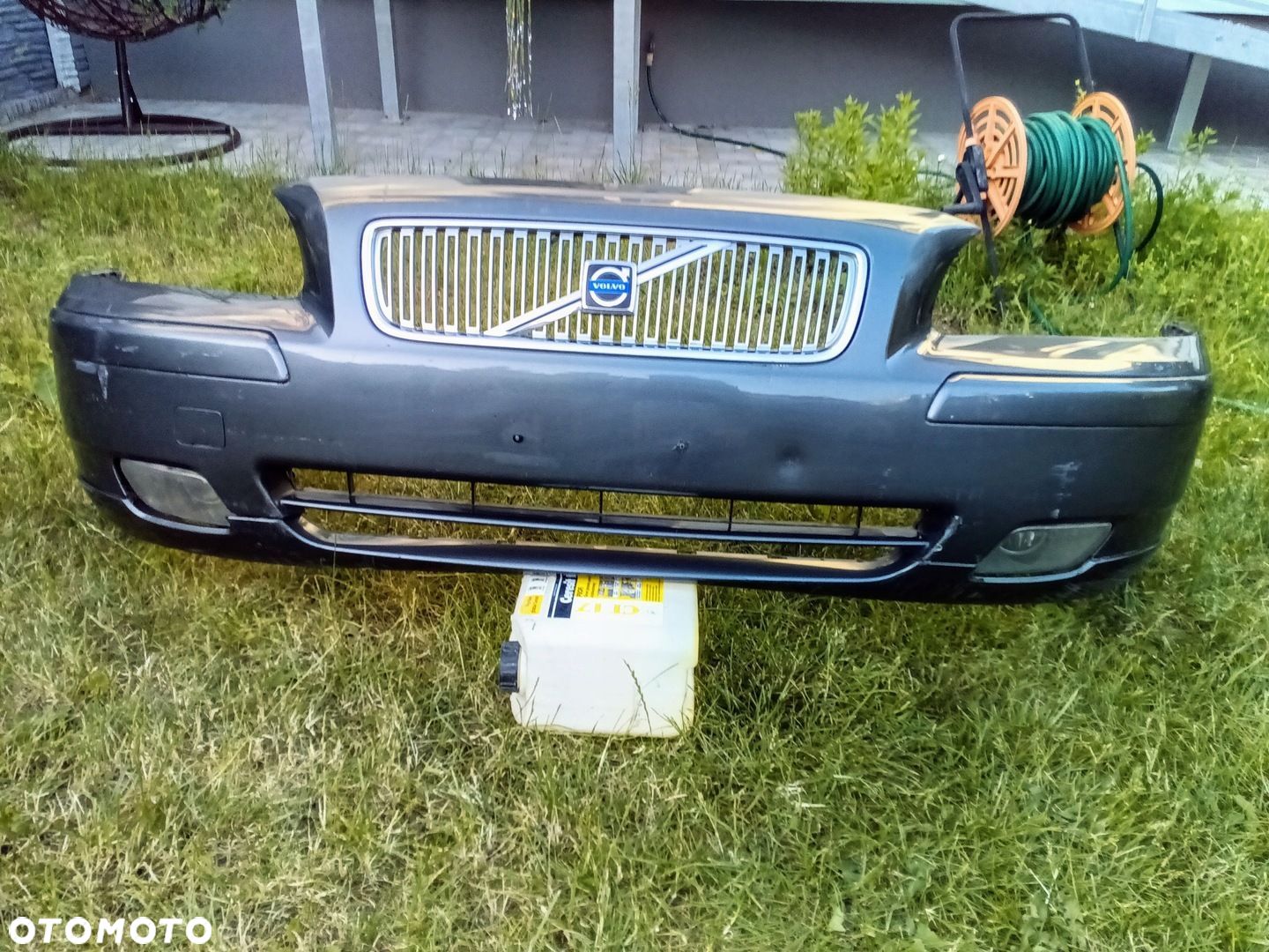 VOLVO V70 II LIFT 05-07 ZDERZAK PRZÓD - 1