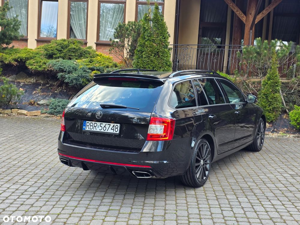 Skoda Octavia 2.0 TSI (Green tec) DSG RS - 33