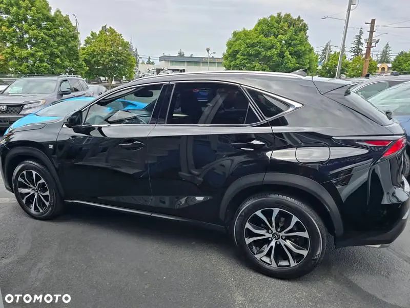 Lexus NX - 7