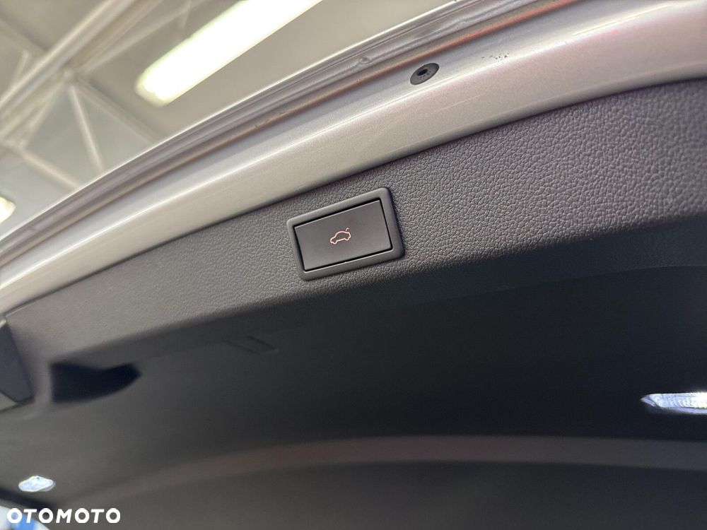 Skoda Superb 2.0 TDI SCR Style DSG - 22