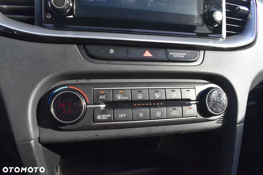 Kia Ceed 1.6 GDI PHEV L DCT - 28