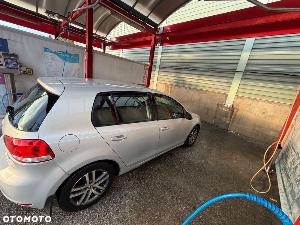 Volkswagen Golf 2011 photo 3
