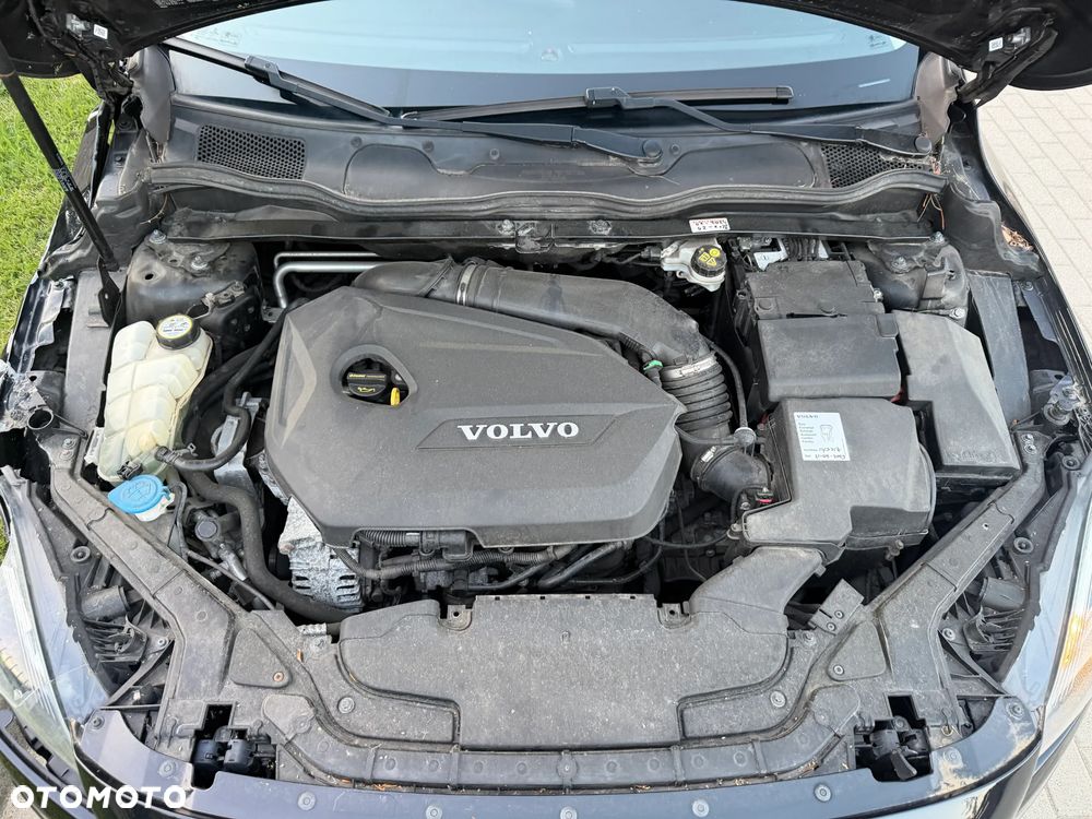 Volvo V40 T4 Powershift Momentum - 32