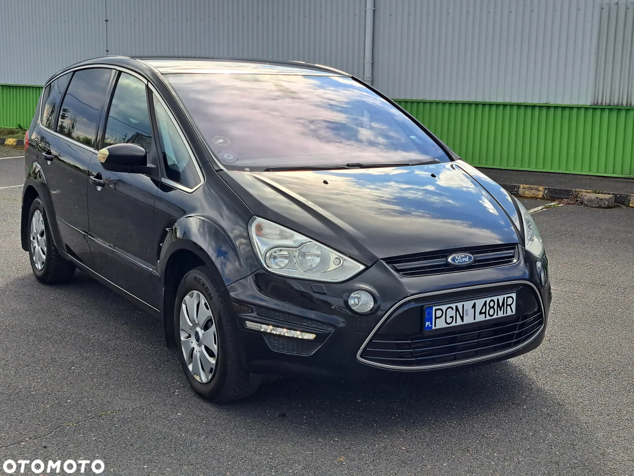 Ford S-Max 2.0 TDCi DPF Titanium - 13