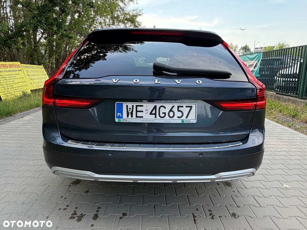 Volvo V90 Cross Country D5 AWD Pro - 8