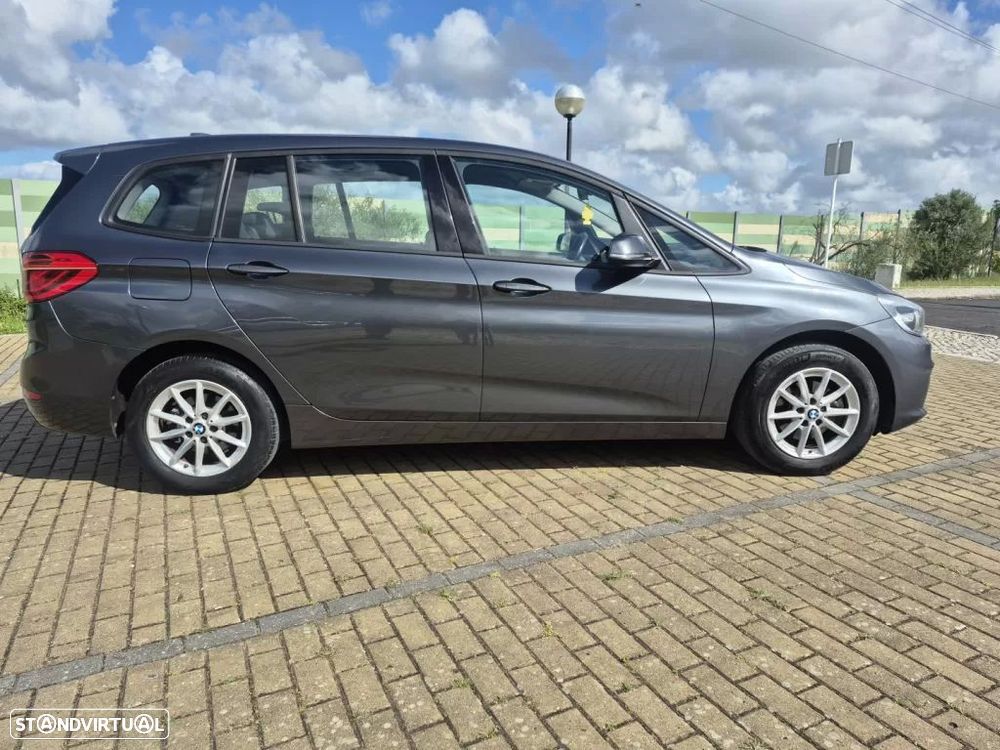 BMW 216 Gran Tourer d 7L - 6