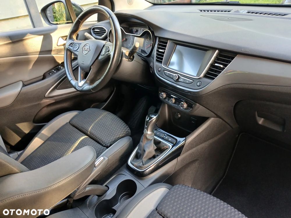 Opel Crossland X - 18
