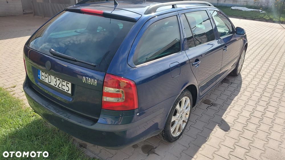 Skoda Octavia 2.0 FSI Automatik Laurin & Klement - 3