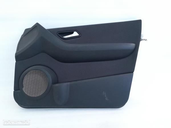 Quartela / Forra Frente Dto Mercedes-Benz A-Class (W169) - 1