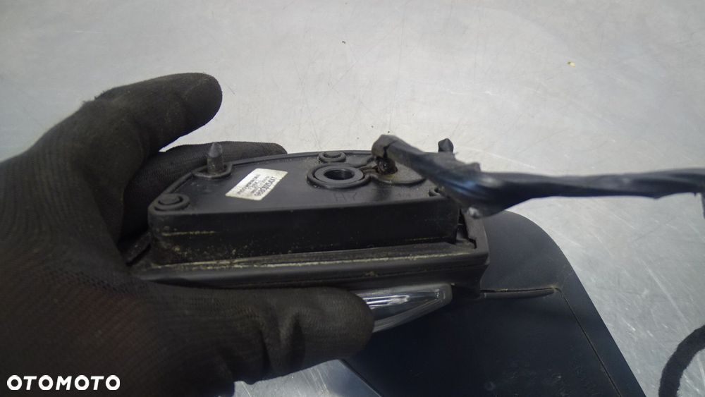 LUSTERKO PRAWE ELEKTRYCZNE PEUGEOT 207 1.6VTI SW - 7