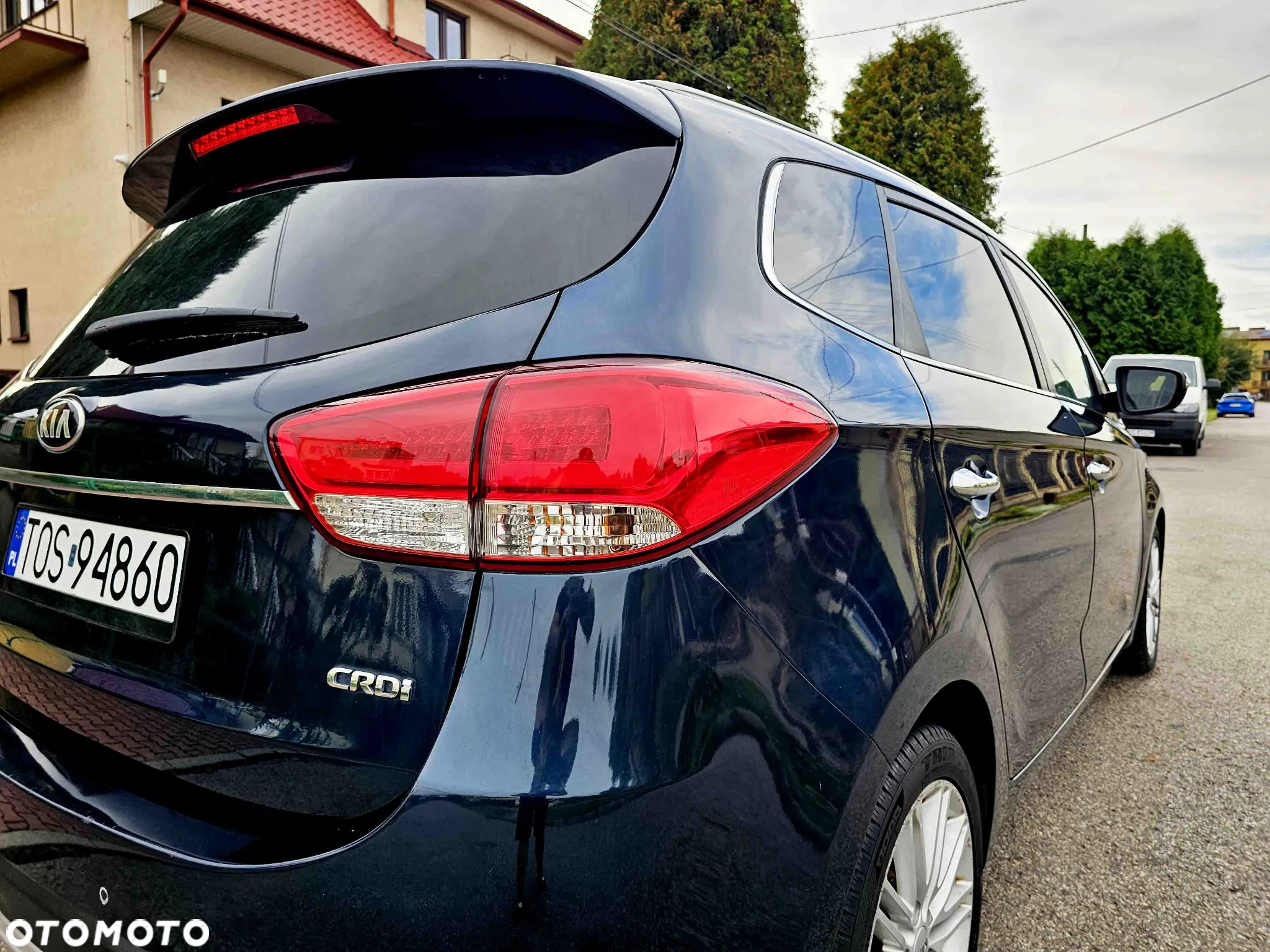 Kia Carens 1.7 CRDi M 7os - 10