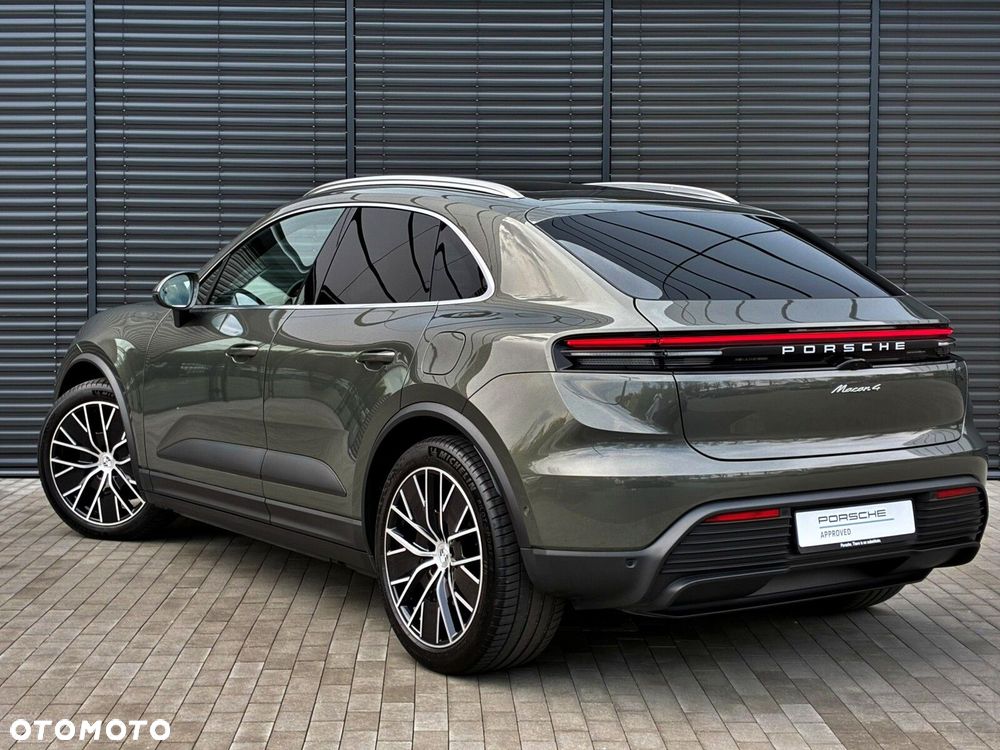 Porsche Macan - 4