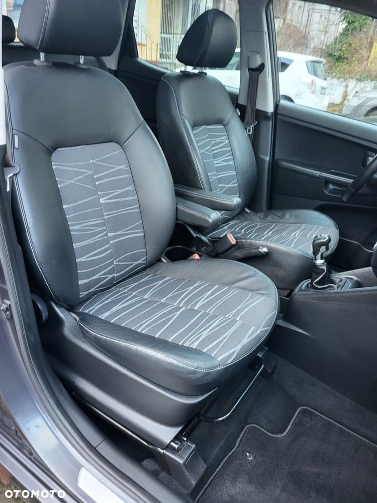 Kia Venga 1.6 CVVT Dream Team Edition - 17