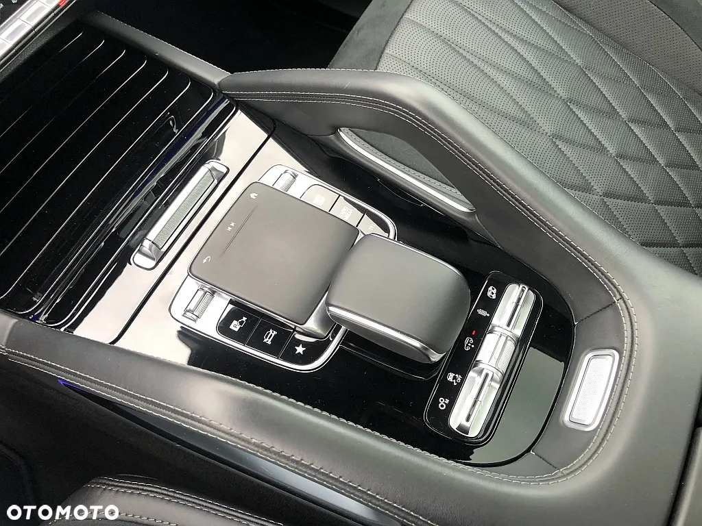 Mercedes-Benz GLE AMG 63 S 4Matic+ AMG Speedshift TCT 9G AMG Line Premium - 24