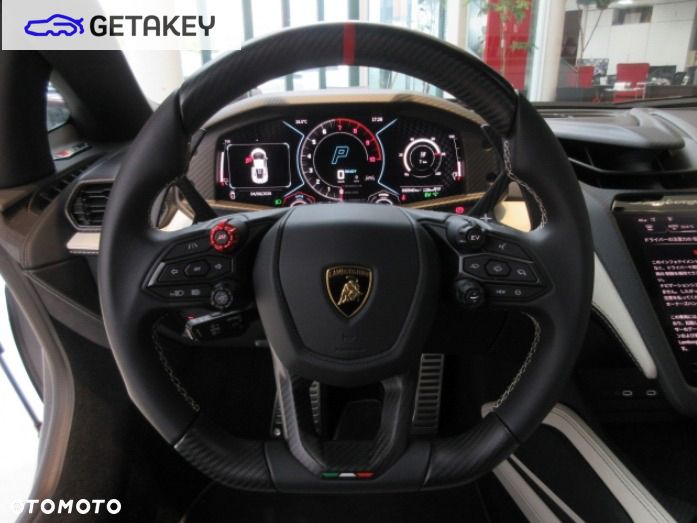 Lamborghini Revuelto - 22