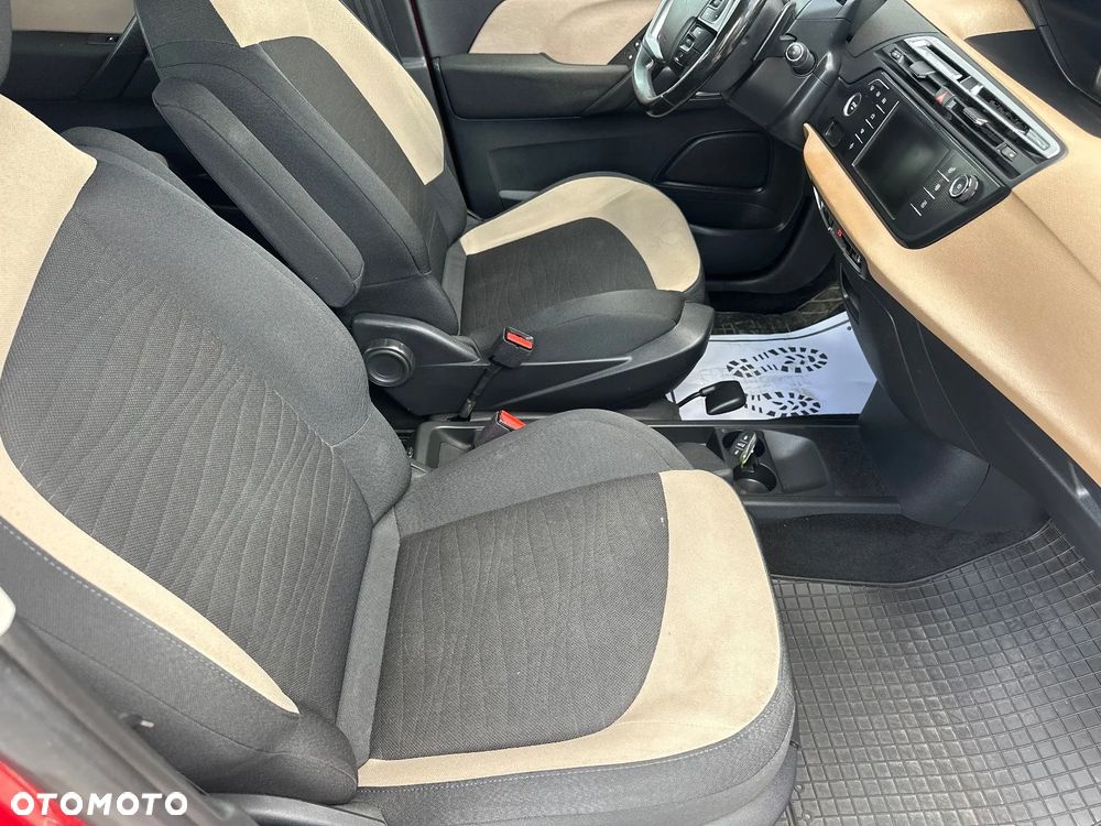 Citroën C4 Picasso 1.6 THP MoreLife S&S EAT6 - 23