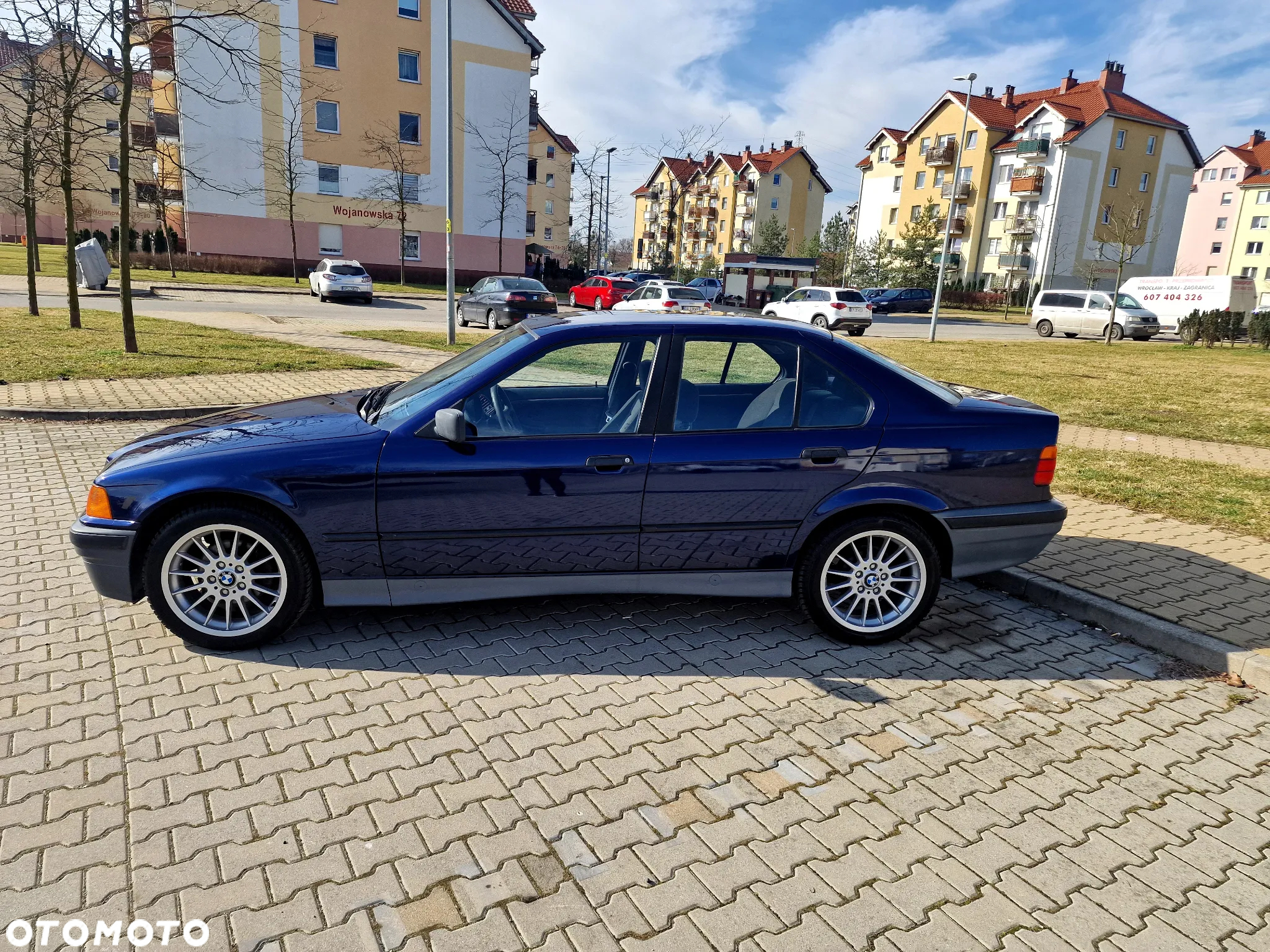 BMW Seria 3 318i - 25