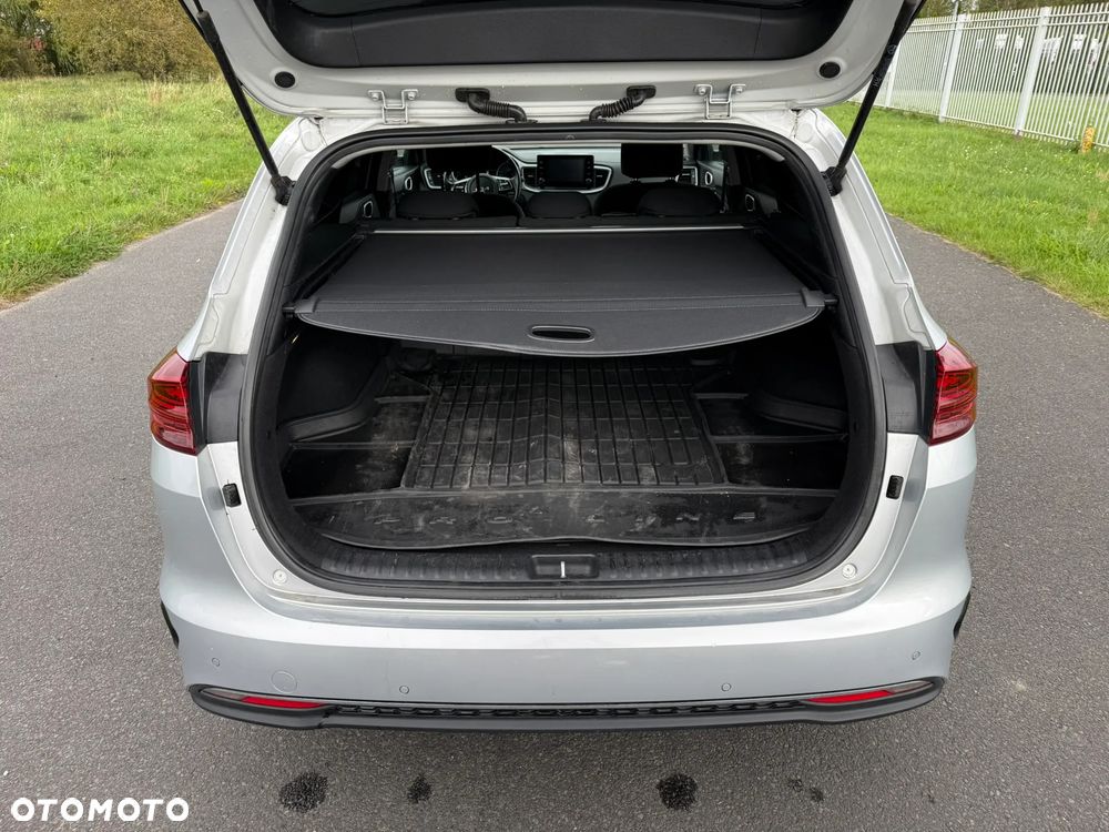 Kia Ceed - 21