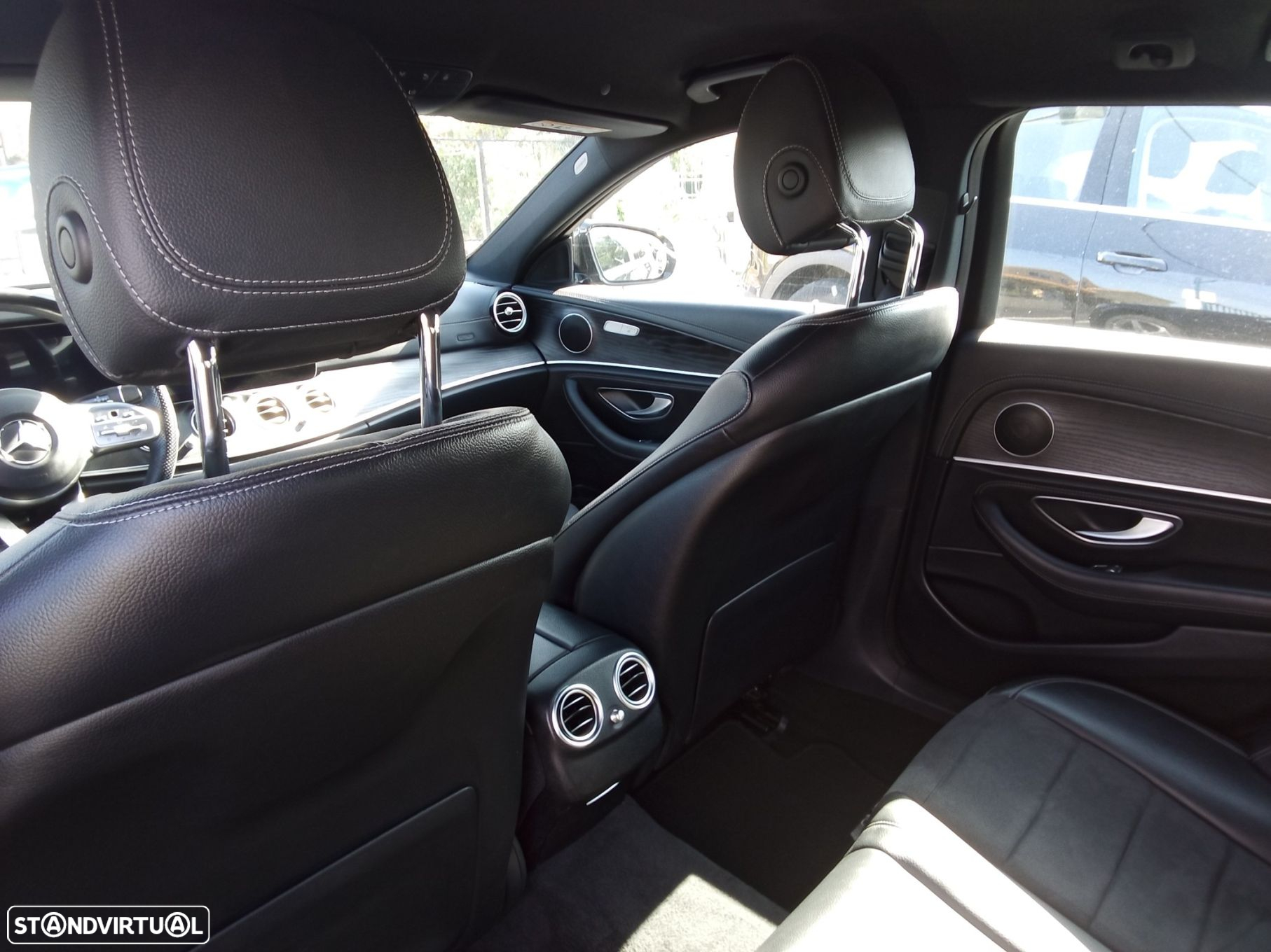 Mercedes-Benz E 300 de AMG Line - 28